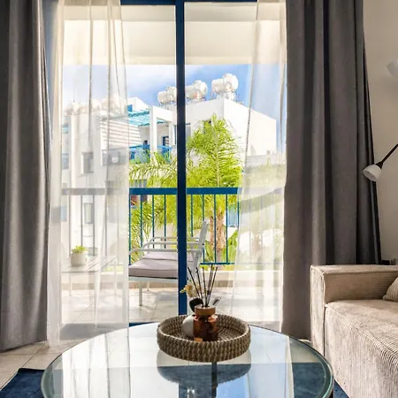 Diana 52-universal 1br With Pool View Apartment Paphos
