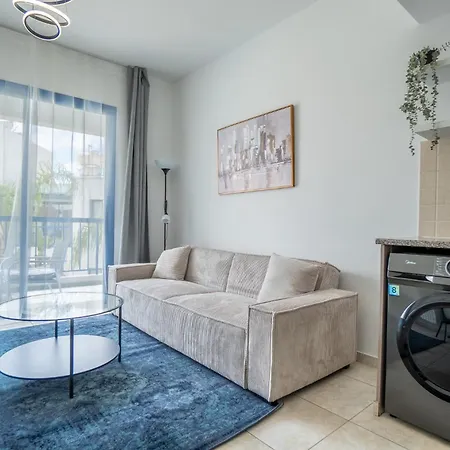 Apartment Diana 52-universal 1br With Pool View Paphos