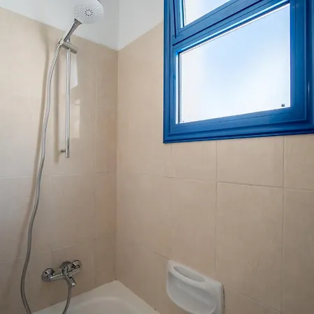 Diana 52-universal 1br With Pool View Apartment Paphos